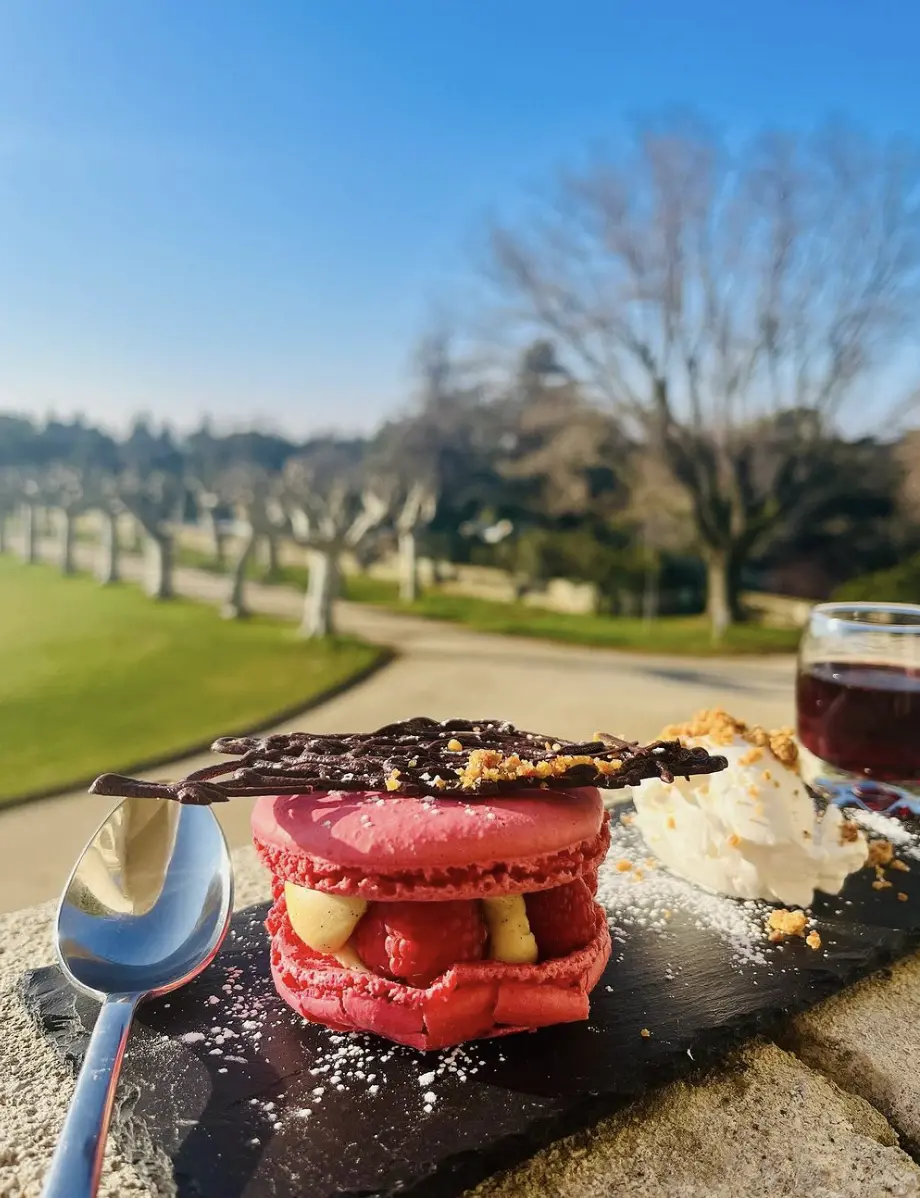 Café Gourmand Restaurant White Home Golf Nîmes