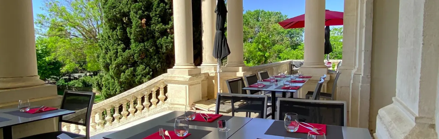 Terrasse Restaurant White Home Golf Nîmes